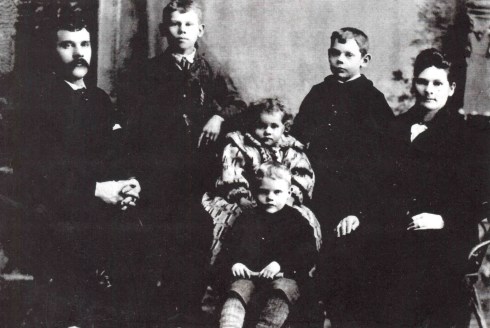 The young kennedy family